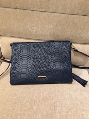 GiGi New York Crossbody Purse – Navy Snakeskin Embossed Leather
